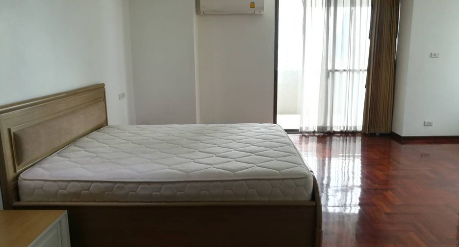 Serviced Apartment zur Miete mit 3 Zimmer in Khlong Toei, Bangkok