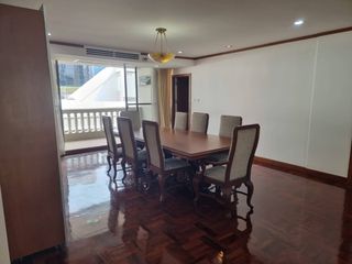 For rent 3 bed serviced apartment in Khlong Toei, Bangkok