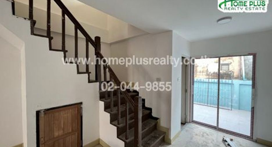 For sale 2 bedrooms townhouse in Khlong Sam Wa, Bangkok