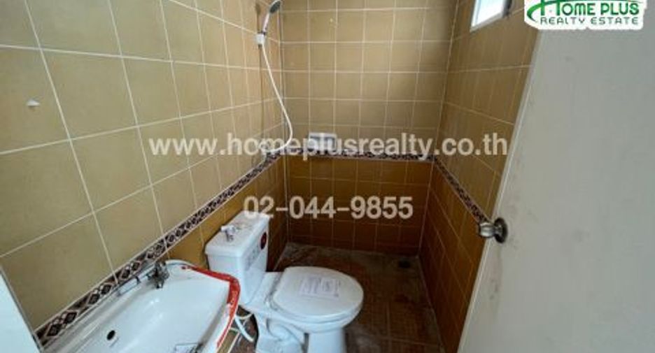 For sale 2 bedrooms townhouse in Khlong Sam Wa, Bangkok