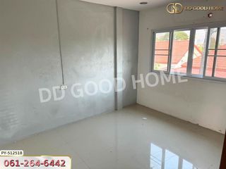 For sale 3 bed townhouse in Mueang Nongbua Lamphu, Nong Bua Lamphu