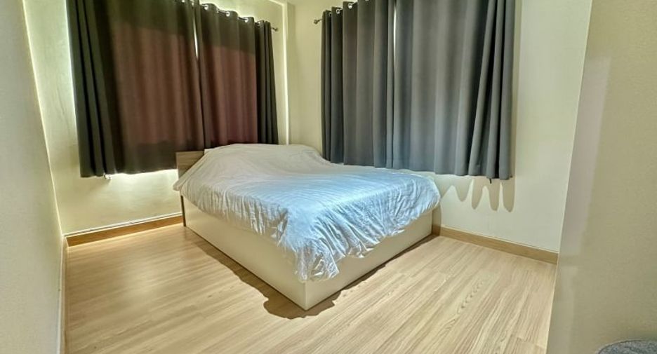 For rent 3 bedrooms house in Si Racha, Chonburi
