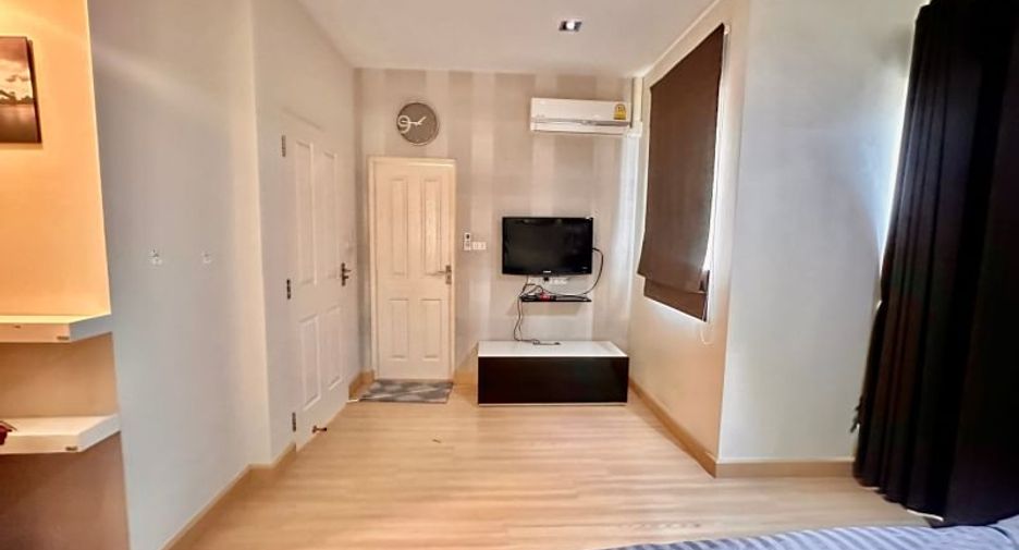 For rent 3 bedrooms house in Si Racha, Chonburi