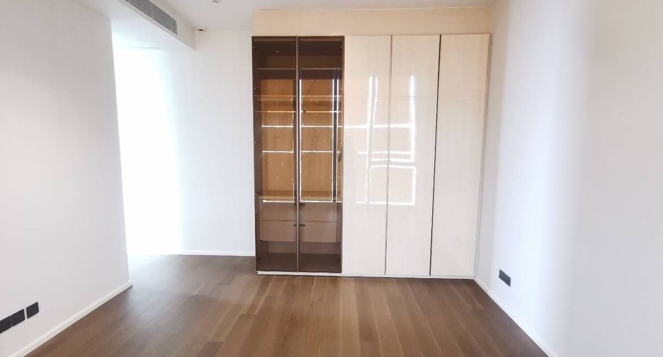 Продажа 2 спальни кондо в Кхлонг Тоеи, Бангкок