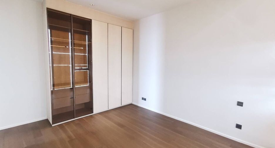 Продажа 2 спальни кондо в Кхлонг Тоеи, Бангкок