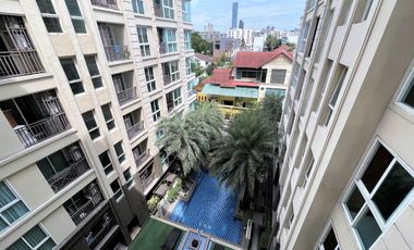 For sale 2 bedrooms condo in Phra Khanong, Bangkok