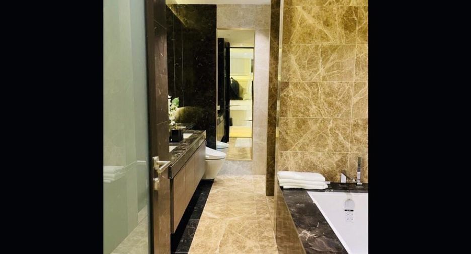 For rent 89 bedrooms condo in Pathum Wan, Bangkok