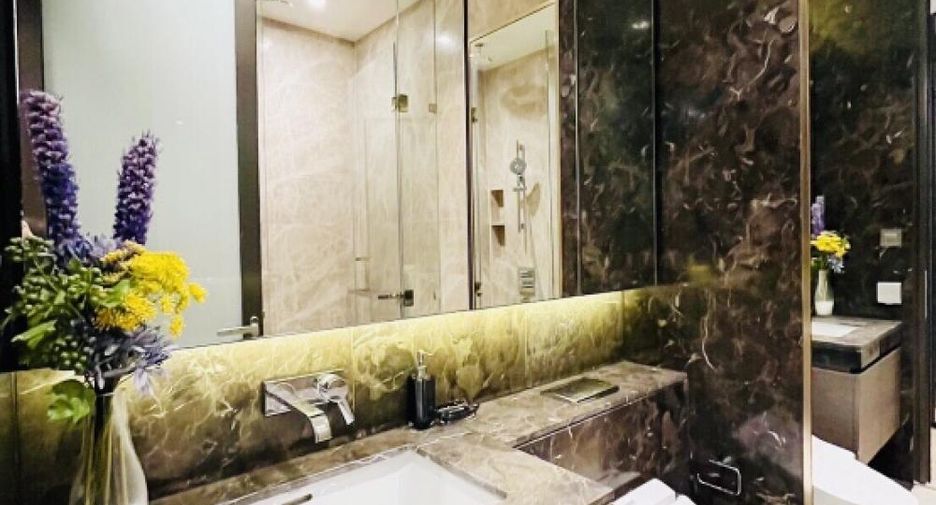 For rent 89 bedrooms condo in Pathum Wan, Bangkok