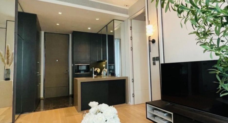 For rent 89 bedrooms condo in Pathum Wan, Bangkok
