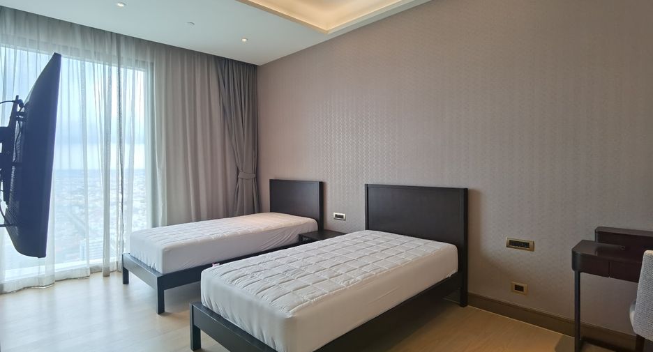 For rent そして for sale 3 ベッドルーム condo in Khlong San, Bangkok