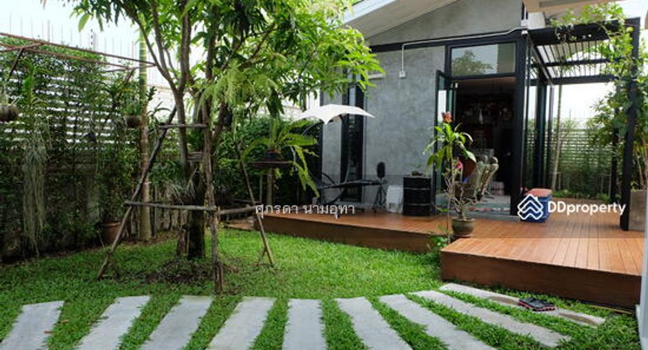 For sale 5 bed house in Lam Luk Ka, Pathum Thani