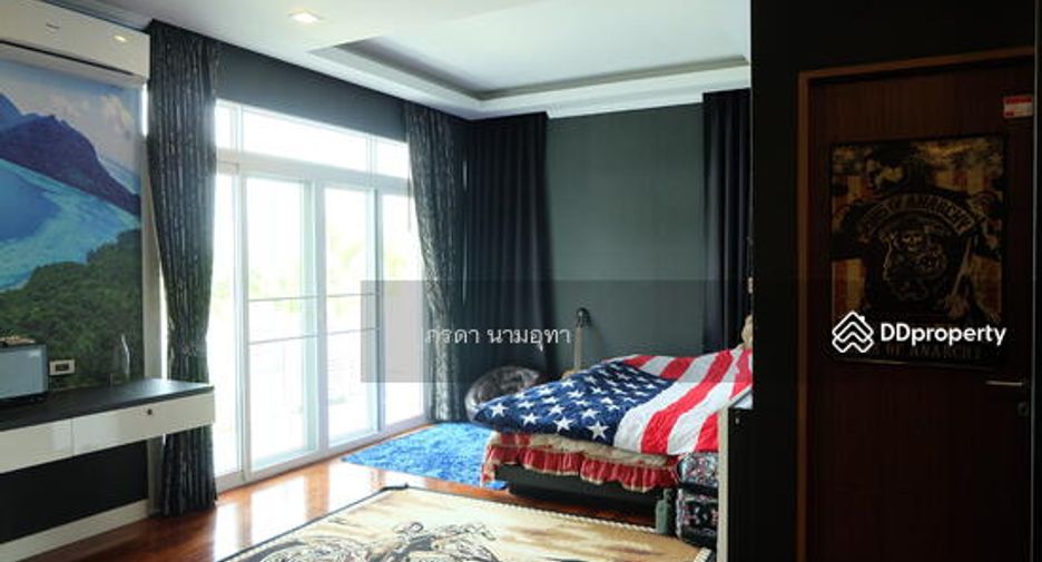 For sale 5 bed house in Lam Luk Ka, Pathum Thani