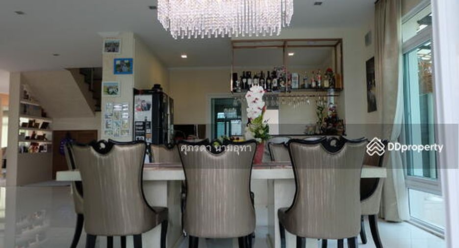 For sale 5 bed house in Lam Luk Ka, Pathum Thani