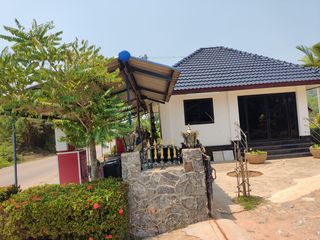 Haus zum Kauf mit 10 Zimmer in Klaeng, Rayong
