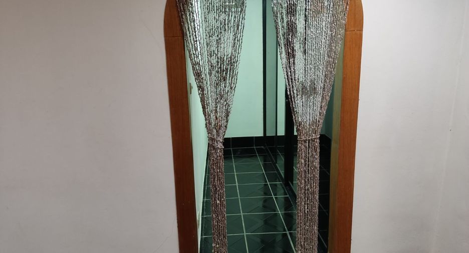 Casa en venta de 10 habitaciones en Klaeng, Rayong