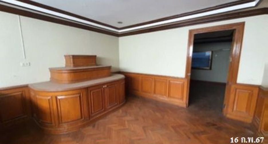 For sale 7 bedrooms house in Mae Sot, Tak