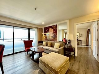 For rent 2 bedrooms condo in Pathum Wan, Bangkok