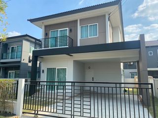 For rent and for sale 4 bed house in Khlong Luang, Pathum Thani