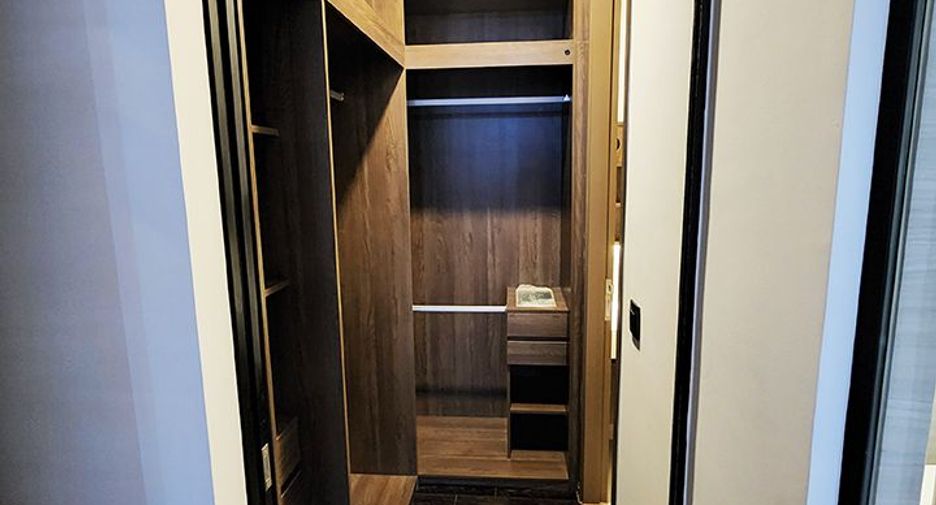 For sale 1 bed condo in Watthana, Bangkok