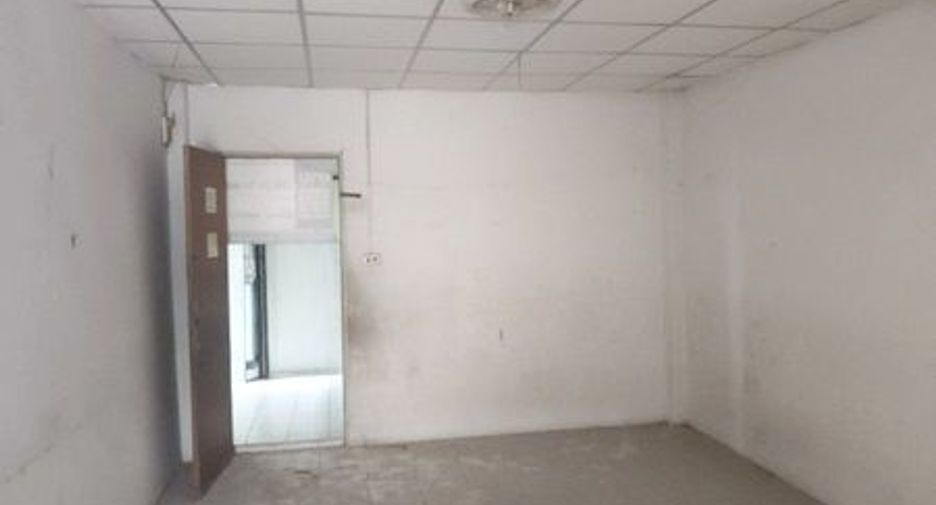 For sale studio apartment in Bang Khae, Bangkok