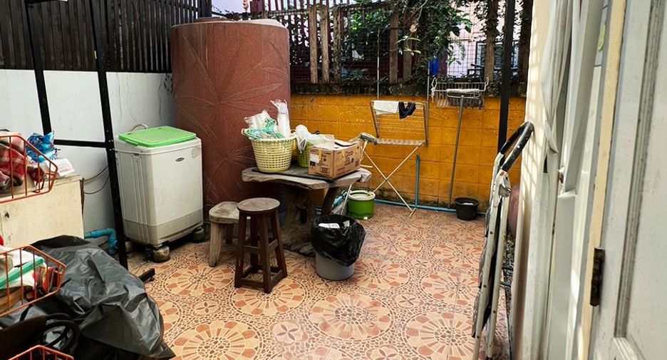 Haus zum Kauf mit 4 Zimmer in Prawet, Bangkok