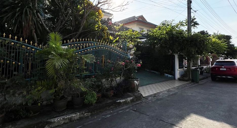 Haus zum Kauf mit 4 Zimmer in Prawet, Bangkok