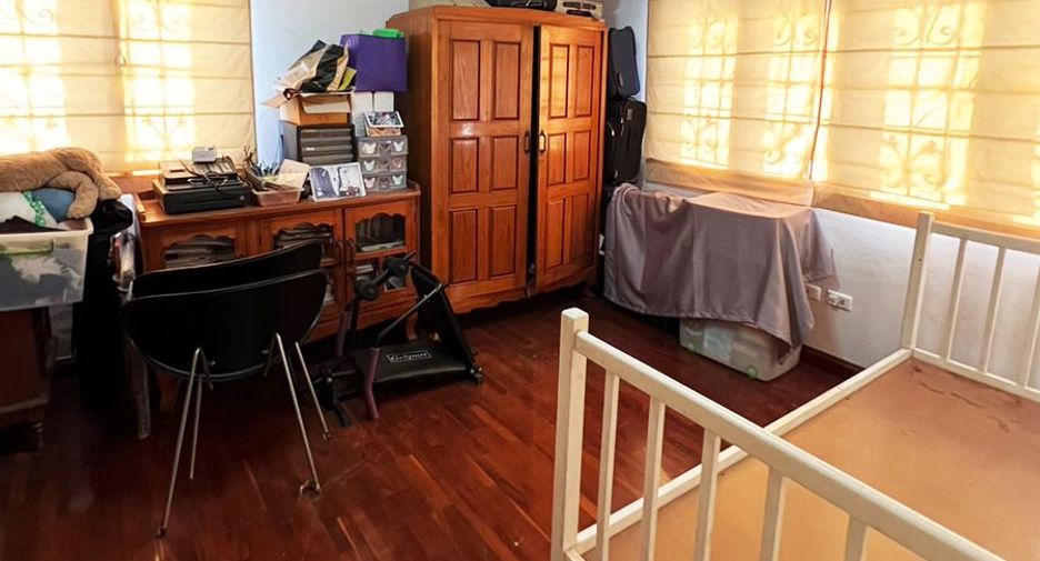 Haus zum Kauf mit 4 Zimmer in Prawet, Bangkok