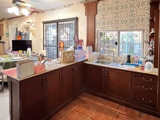 Casa en venta de 4 habitaciones en Prawet, Bangkok