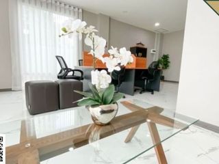 For sale 4 bed office in Phra Khanong, Bangkok
