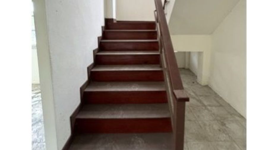 Haus zum Kauf mit 5 Zimmer in Ban Pong, Ratchaburi