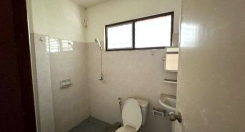 Haus zum Kauf mit 5 Zimmer in Ban Pong, Ratchaburi