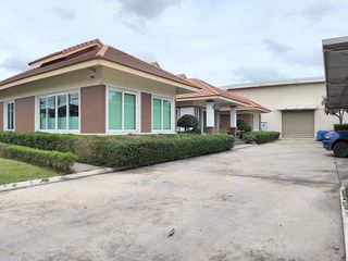 For rent and for sale office in Lat Phrao, Bangkok
