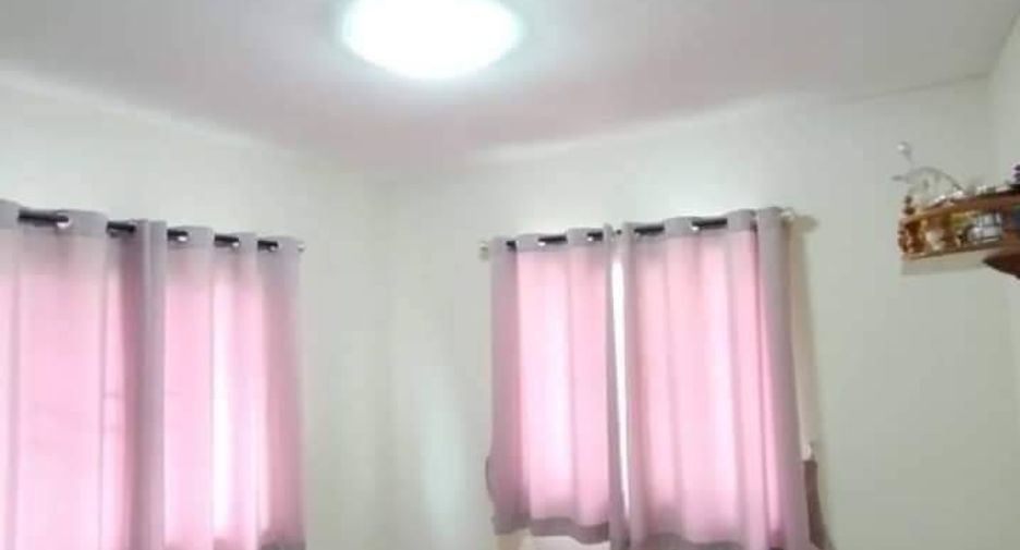 À vendre 3 chambres maison à Pluak Daeng, Rayong