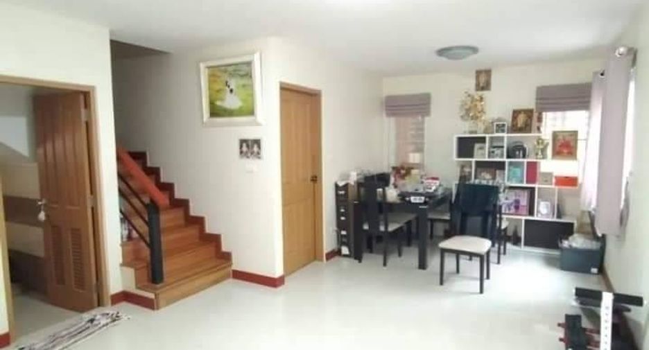 À vendre 3 chambres maison à Pluak Daeng, Rayong