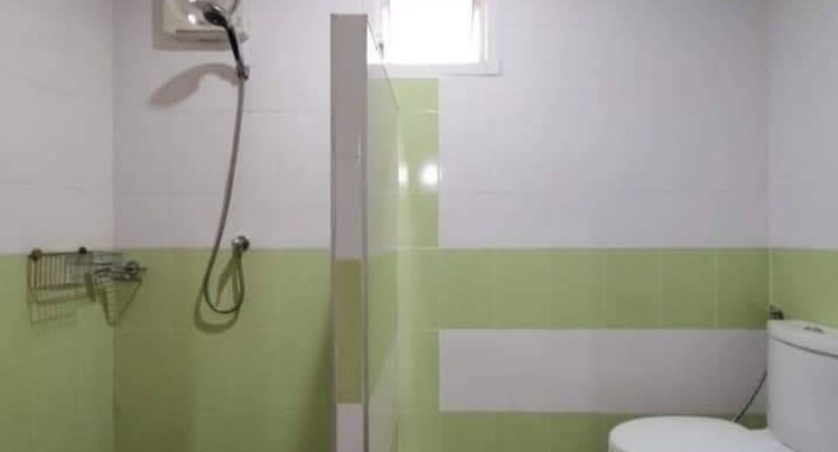 À vendre 3 chambres maison à Pluak Daeng, Rayong