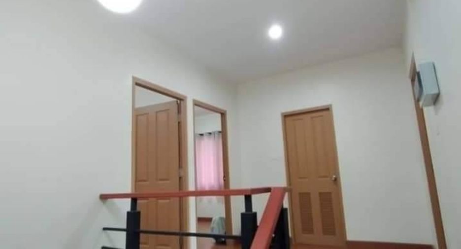 À vendre 3 chambres maison à Pluak Daeng, Rayong