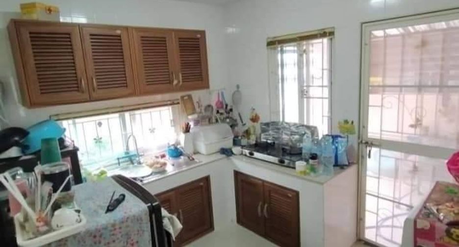 À vendre 3 chambres maison à Pluak Daeng, Rayong