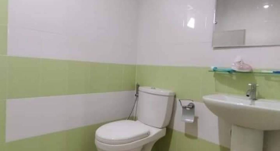 À vendre 3 chambres maison à Pluak Daeng, Rayong
