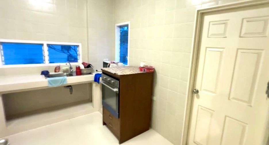 For sale 3 bedrooms house in Thung Khru, Bangkok