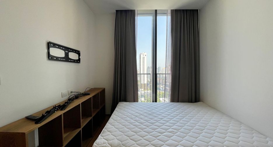 For rent 3 bedrooms condo in Watthana, Bangkok
