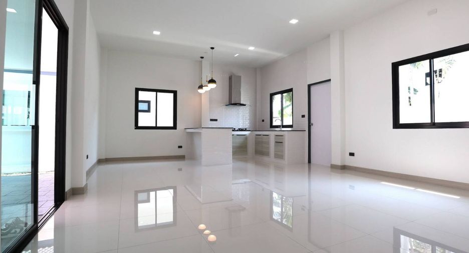 For sale 2 bed house in San Kamphaeng, Chiang Mai