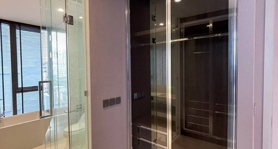 Condo en alquiler y en venta de 2 habitaciones en Khlong Toei, Bangkok