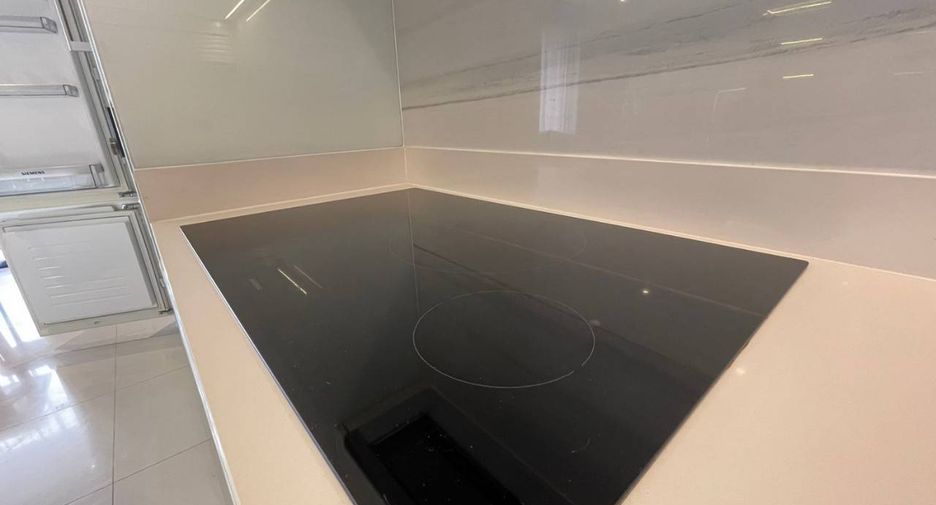 Condo en alquiler y en venta de 2 habitaciones en Khlong Toei, Bangkok