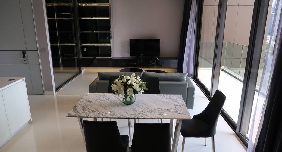 Condo en alquiler y en venta de 2 habitaciones en Khlong Toei, Bangkok