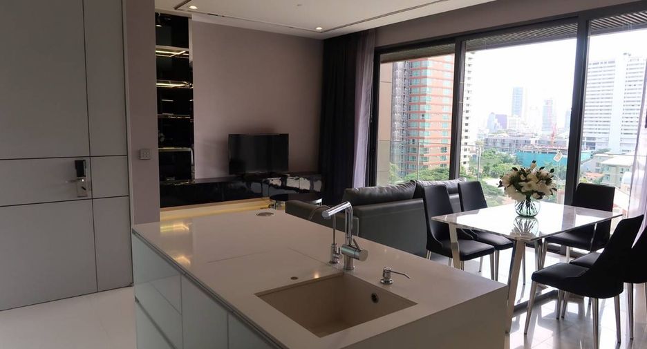 Condo en alquiler y en venta de 2 habitaciones en Khlong Toei, Bangkok