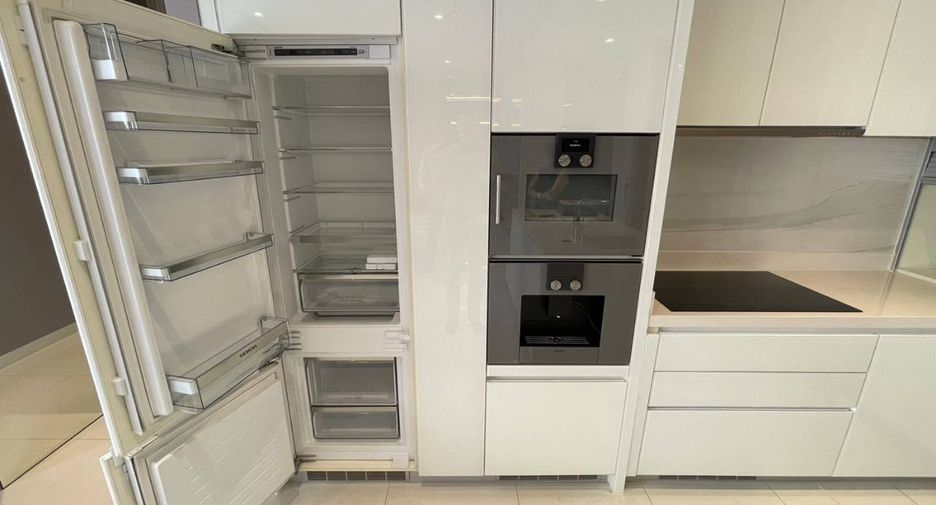 Condo en alquiler y en venta de 2 habitaciones en Khlong Toei, Bangkok