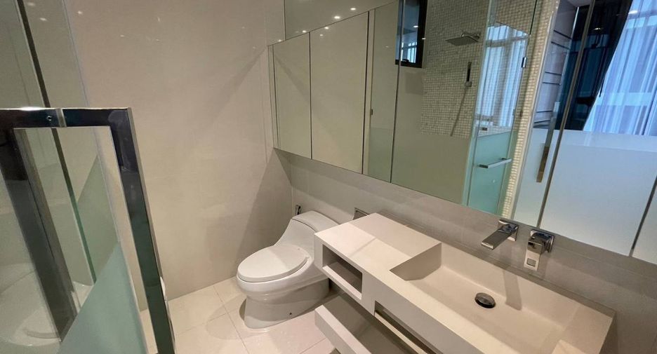 Condo en alquiler y en venta de 2 habitaciones en Khlong Toei, Bangkok