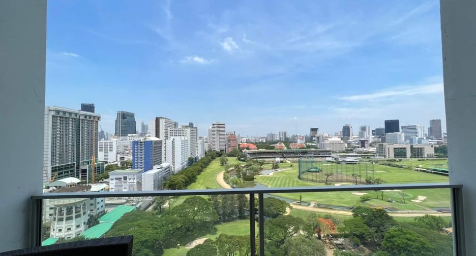 For rent 2 bedrooms condo in Pathum Wan, Bangkok