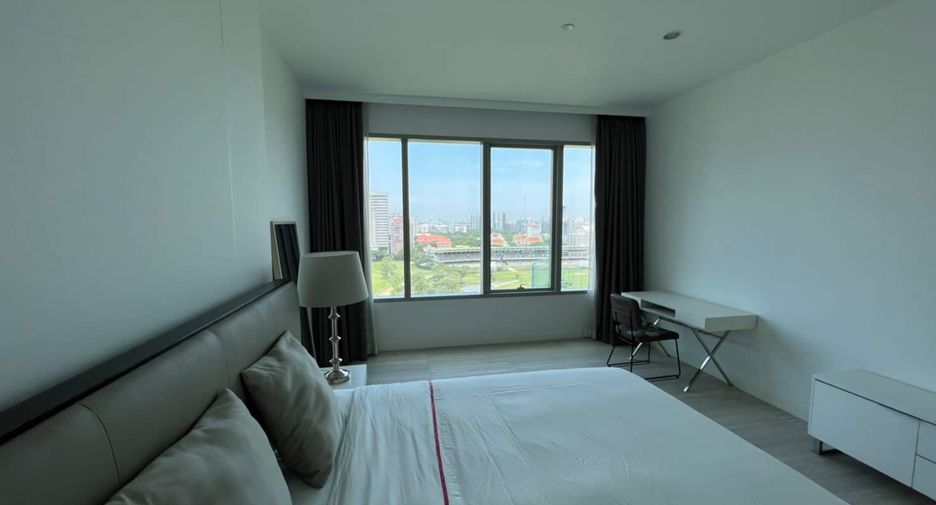 For rent 2 bedrooms condo in Pathum Wan, Bangkok