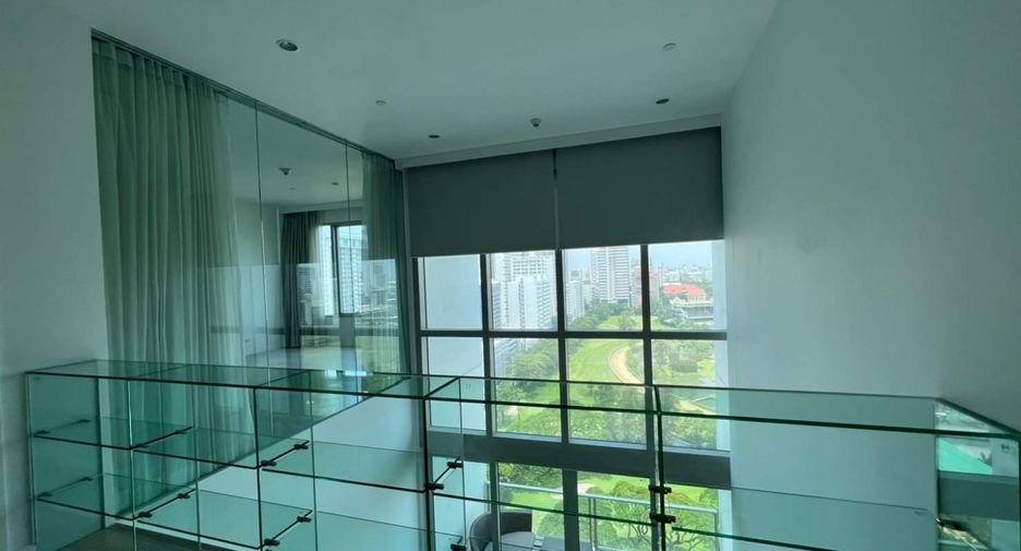 For rent 2 bedrooms condo in Pathum Wan, Bangkok